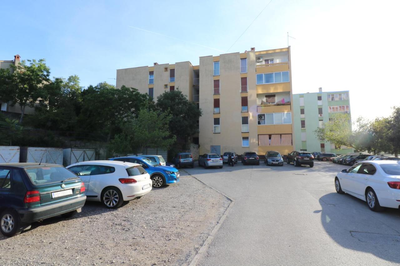 Appartamento Klaudia Pola Esterno foto
